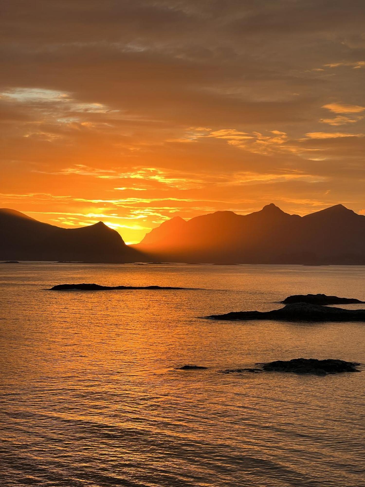 Henningsvaer Lofoten New Apartment Eksteriør bilde